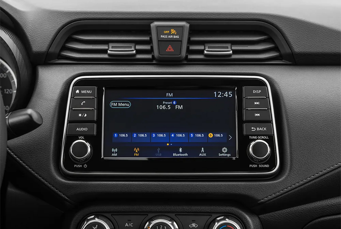Nissan Versa
